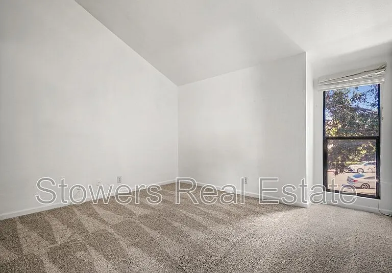 1714 Parkside Dr — Photo 18