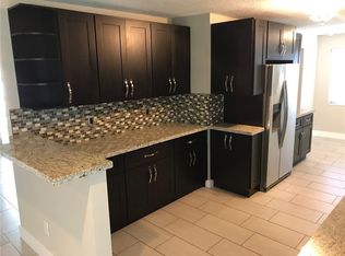 624 N Highland Dr, Hollywood, FL 33021