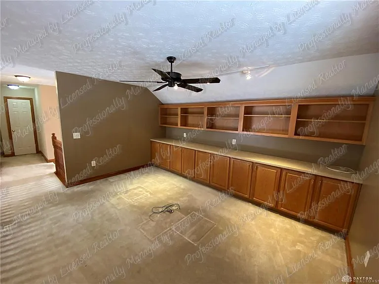 6353 Charlotte Ct — Photo 25