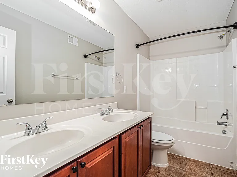 21 Hawthorne Dr — Photo 16