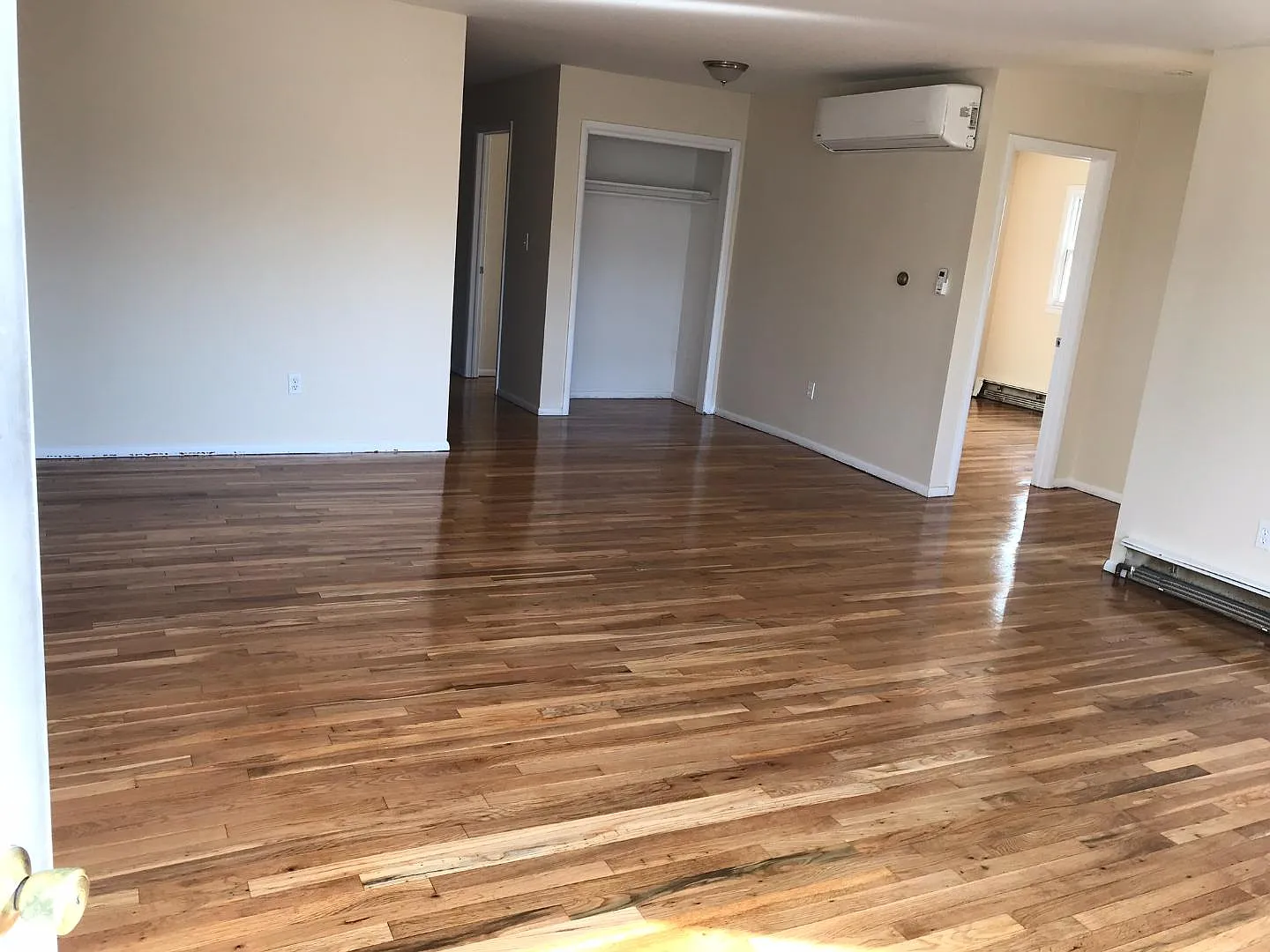 606 Ocean Road - A — Photo 4