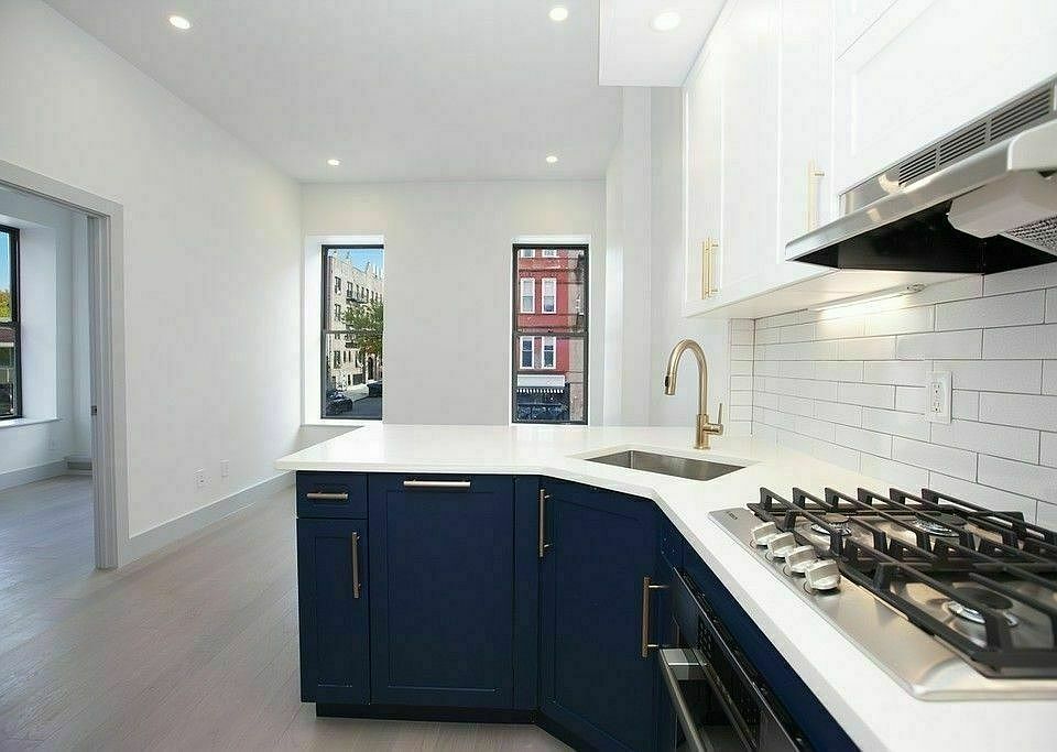 1st image of 286 5th Ave APT 2A