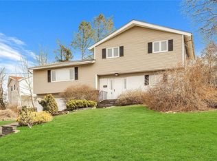 3 Wayne Ct, Ardsley, NY 10502
