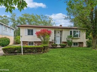 1135 S Summit Ave, Villa Park, IL
