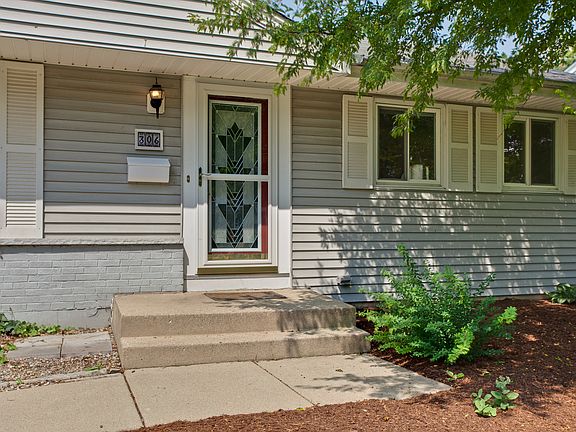 2nd image of 306 N Derbyshire Ave