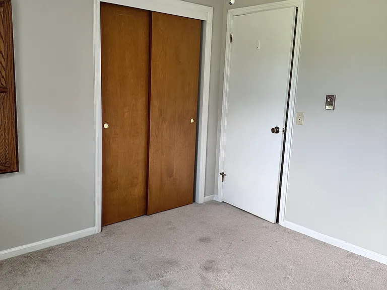 1041 N US Highway 421 — Photo 34