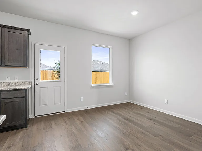 1508 Harvester Dr — Photo 8