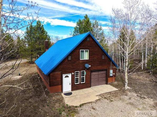 3773 Lava Ln, Island Park, ID 83429