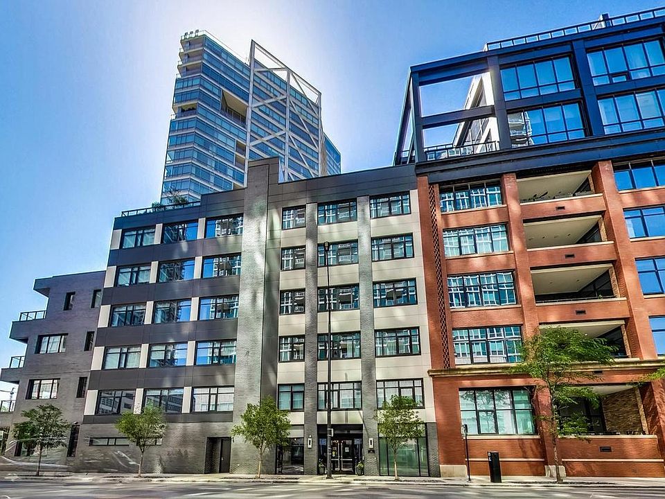 1st image of 668 N Kingsbury St #207