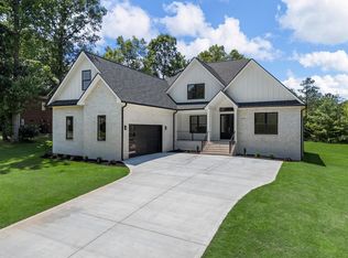 162 Clearcreek Dr, Boiling Springs, SC 29316