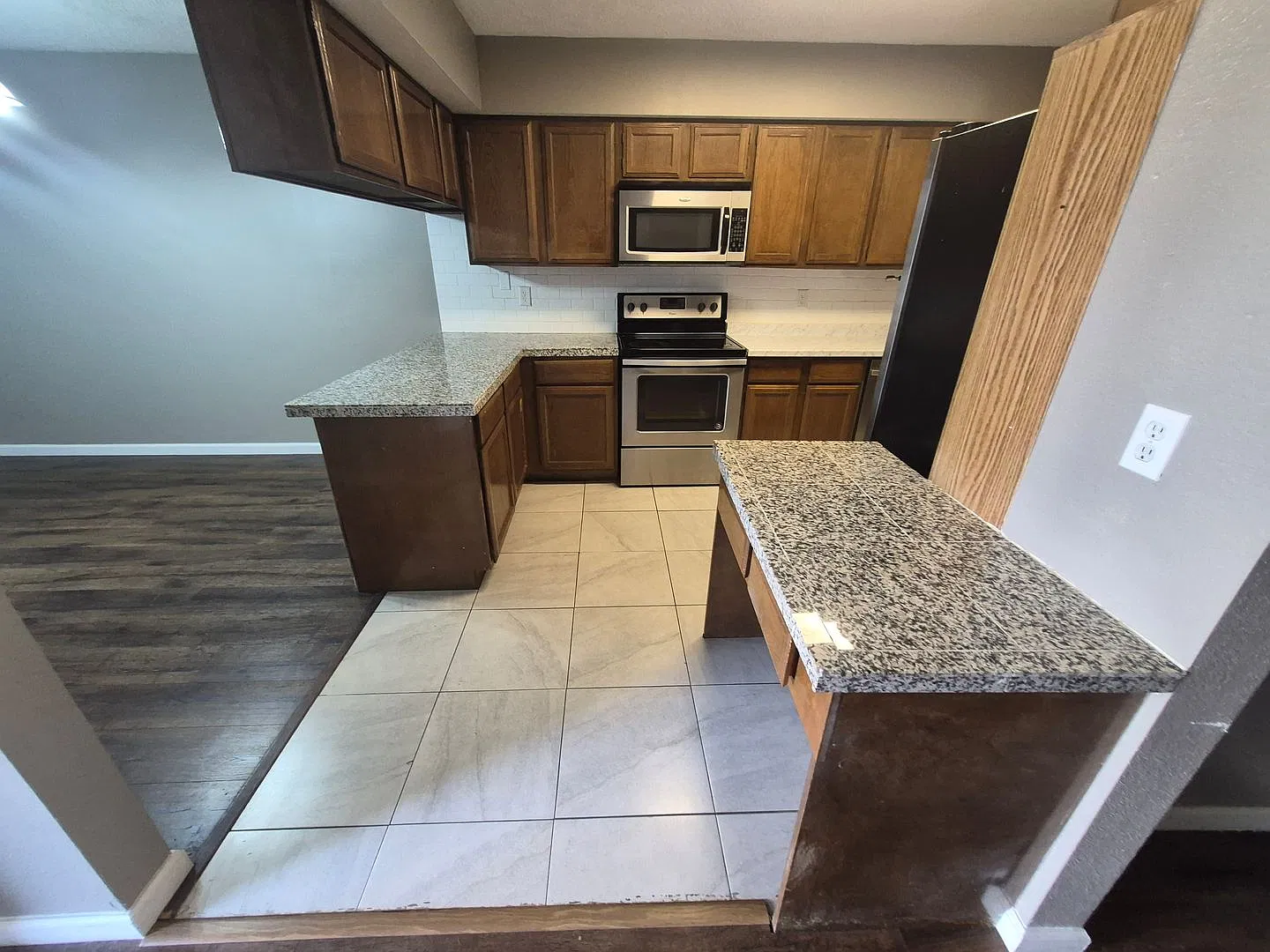 4906 Ali Ave — Photo 3