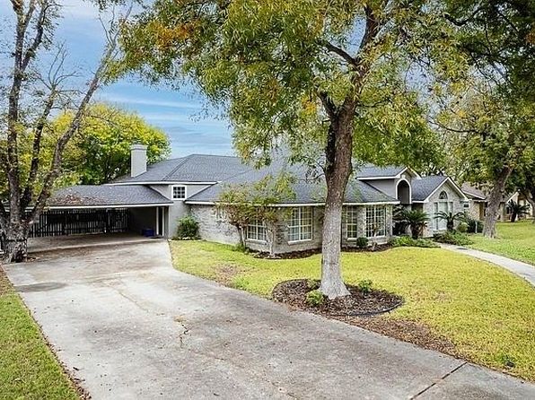 116 Greenway Ln