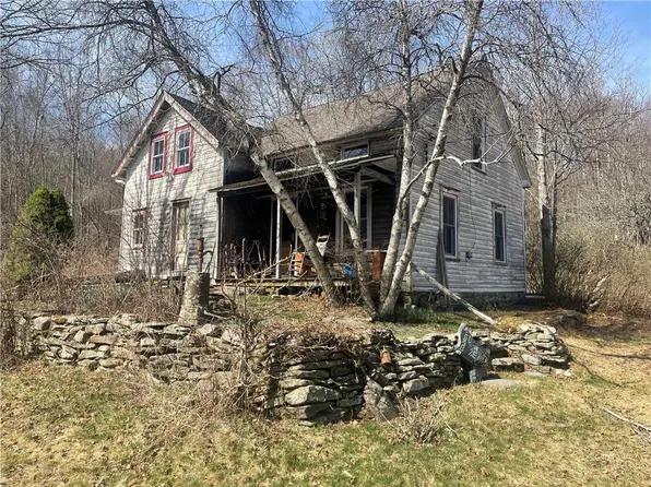 96 Garden House Road, Hurleyville, NY 12747