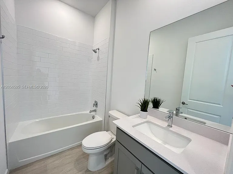1097 Haywagon Trl — Photo 20