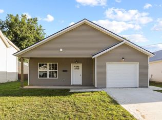 165 E Postal Ave, Newark, OH 43055