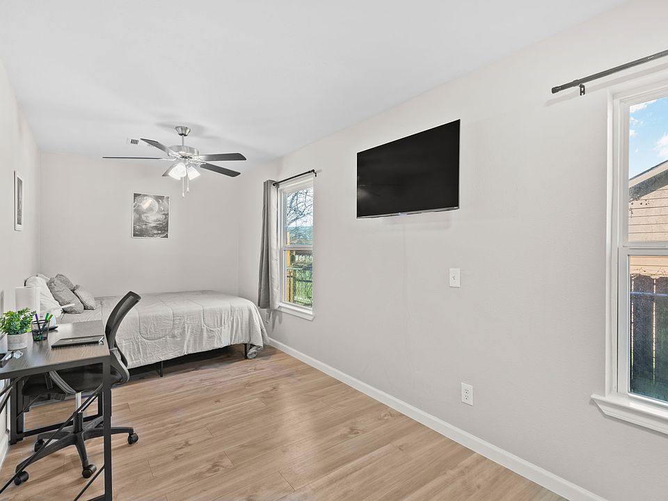 1st image of 8139 Kenton St Room 8