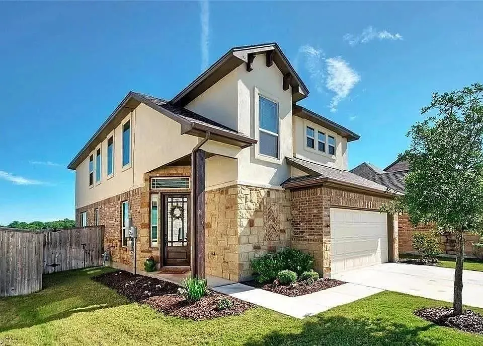 1324 Clearwing Cir