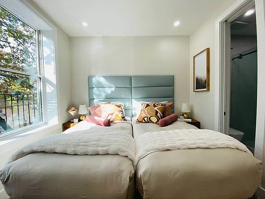 Rented by Doorway NYC, LLC | media 14