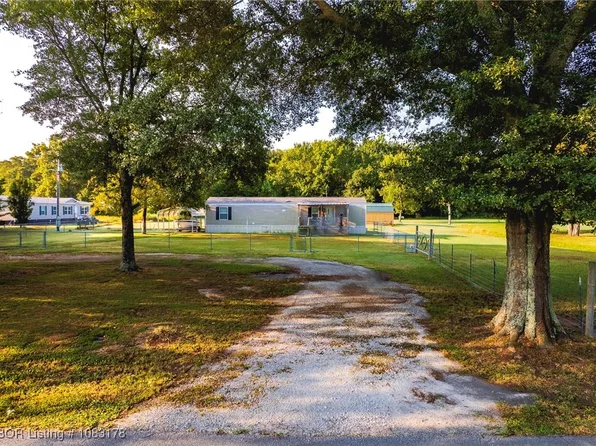 460912 E 1107th Rd, Sallisaw, OK 74955