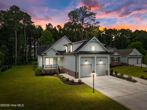 527 S Middleton Drive NW, Calabash, NC 28467