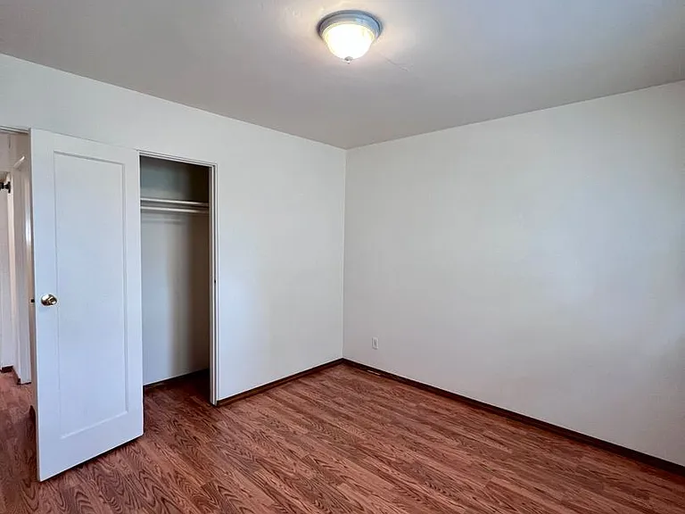 4720-34 Wilson Ave #4728-1/2 — Photo 12