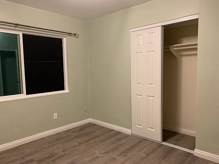 2020 Hanford Dr — Photo 1