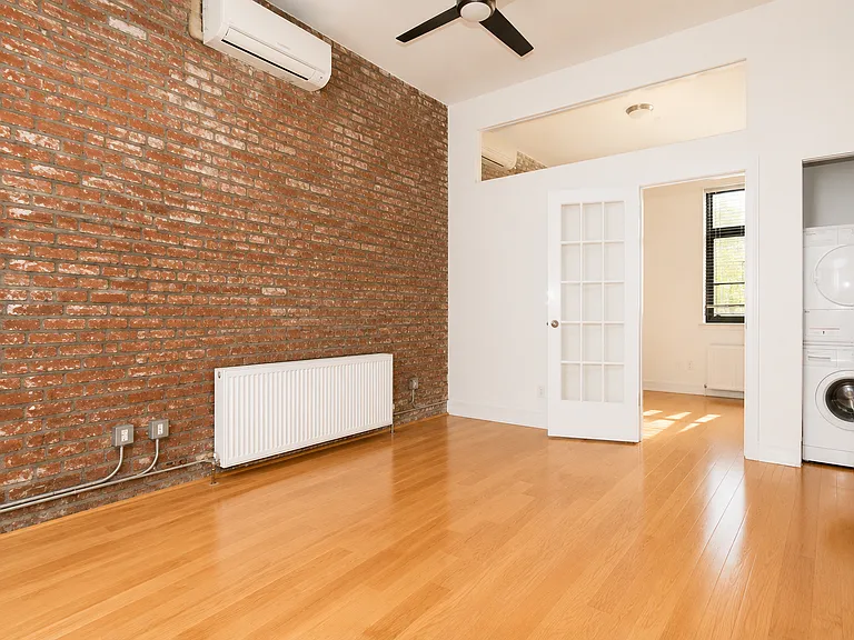 53 Pitt St #1A — Photo 5