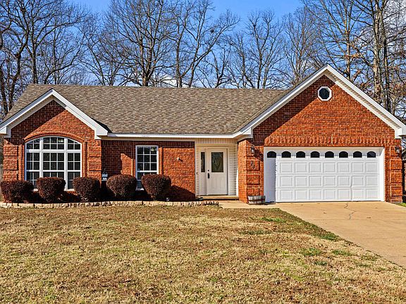 2nd image of 14 Alpine Ln