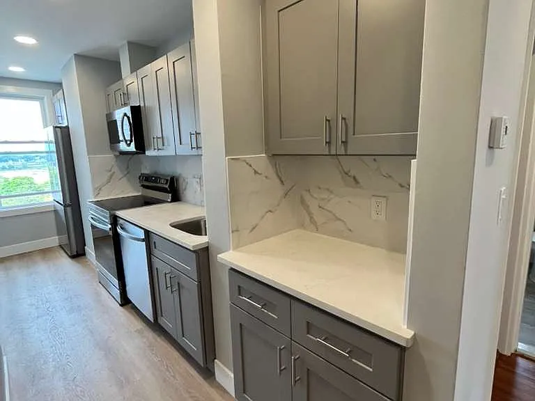 31 Faywood Ave #2 — Photo 5