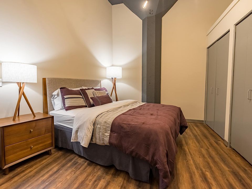 Spare bedroom (Remodeled Apartment)