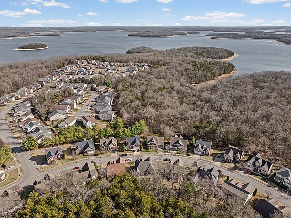 2nd image of 1812 Woodland Pointe Dr