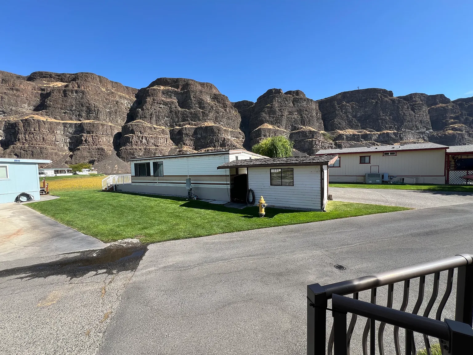 2 bed, 1100 sqft, $1,600 — Photo 3