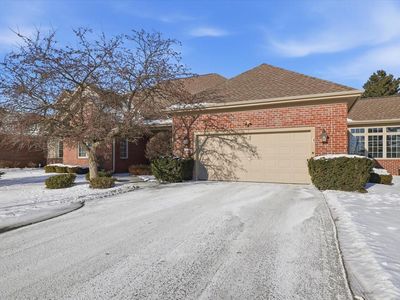 10831 North Essex DRIVE, Mequon, WI, 53092
