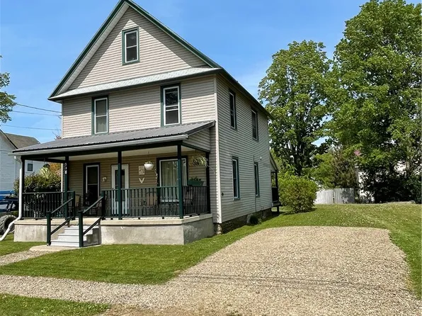 318 1st St, Shinglehouse, PA 16748