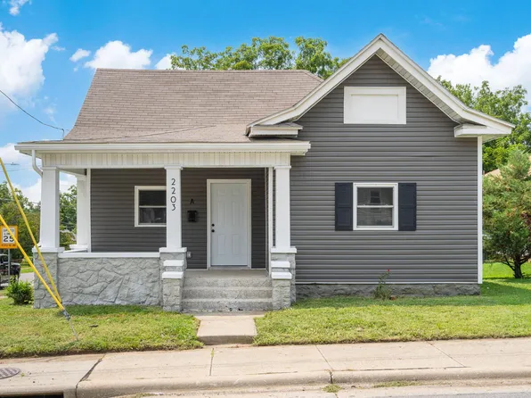 2203 N National Avenue, Springfield, MO 65803