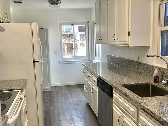 3rd image of 2020 Dennis Dr