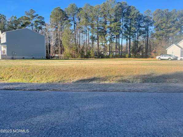 1310 Hope Farm Drive, Tarboro, NC 27886