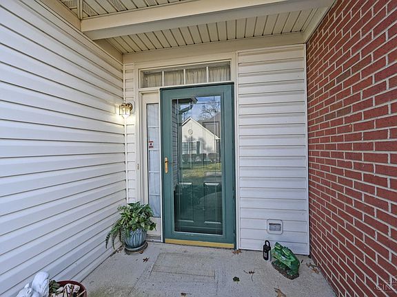 4th image of 704 Traverse Creek Dr