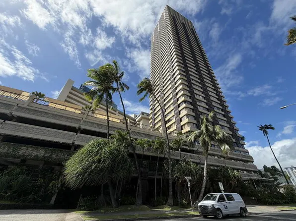 444 Niu St, Honolulu, HI 96815