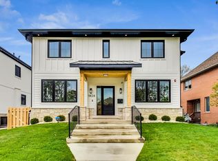 1824 S Fairview Ave, Park Ridge, IL 60068