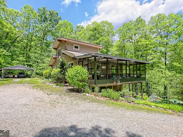 203 Nichols Branch Ln, Clayton, GA 30525