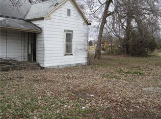 609 NW 4th St, Stigler, OK 74462