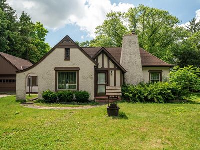2357 State Highway 33, West Bend, WI, 53095