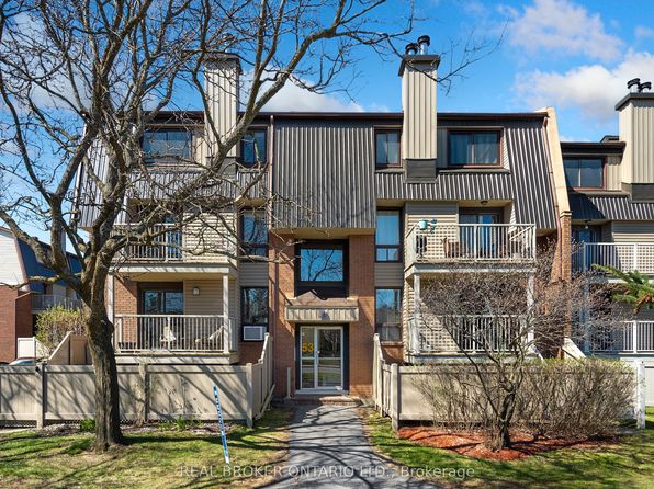 53 Sherway Dr #5, Ottawa, ON K2J 2K3