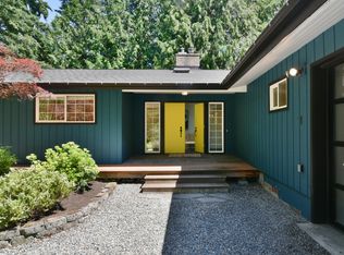 1890 NE Willow Ave, Bainbridge Island, WA 98110