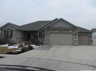 8693 S Cajean Cir, West Jordan, UT 84088