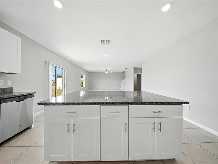 15617 Charr Island St — Photo 4