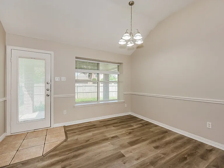 1601 Prescott Dr — Photo 6