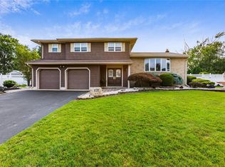 3 Cheyenne Dr, Parlin, NJ 08859