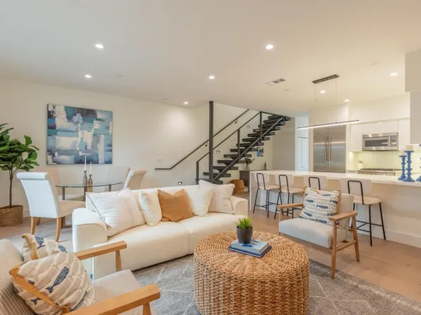 457 Wave St #3, Monterey, CA 93940